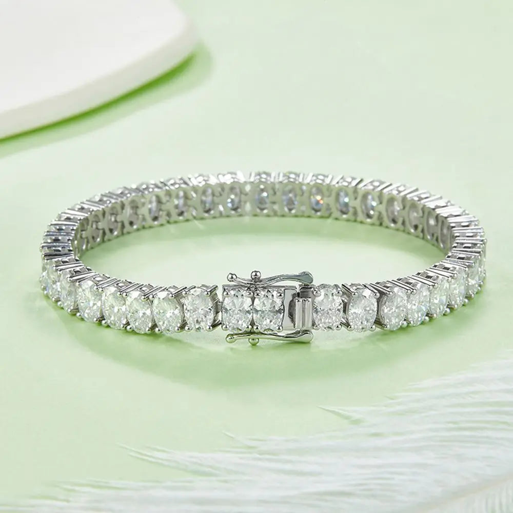 Investing in diamond bracelets: Luxury that holds value | LDNFASHION